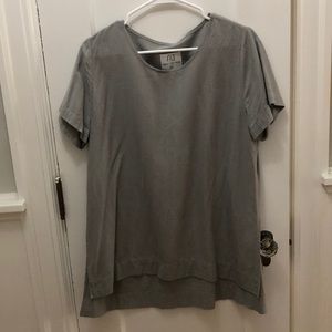 Jamie + the Jones split tee in smoke